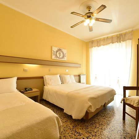 Hotel Bergamo Mare Mhotelsgroup San Bartolomeo al Mare Kültér fotó