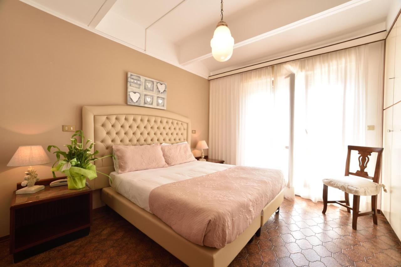 Hotel Bergamo Mare Mhotelsgroup San Bartolomeo al Mare Kültér fotó