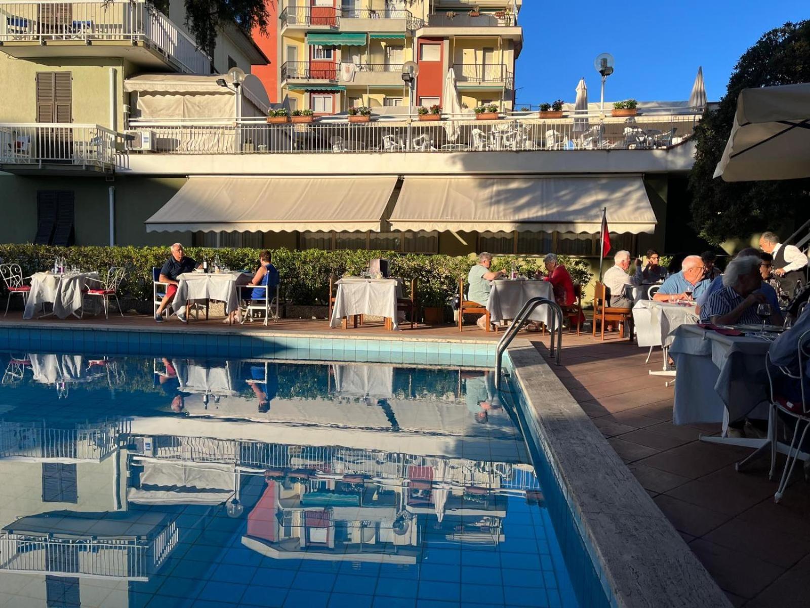 Hotel Bergamo Mare Mhotelsgroup San Bartolomeo al Mare Kültér fotó