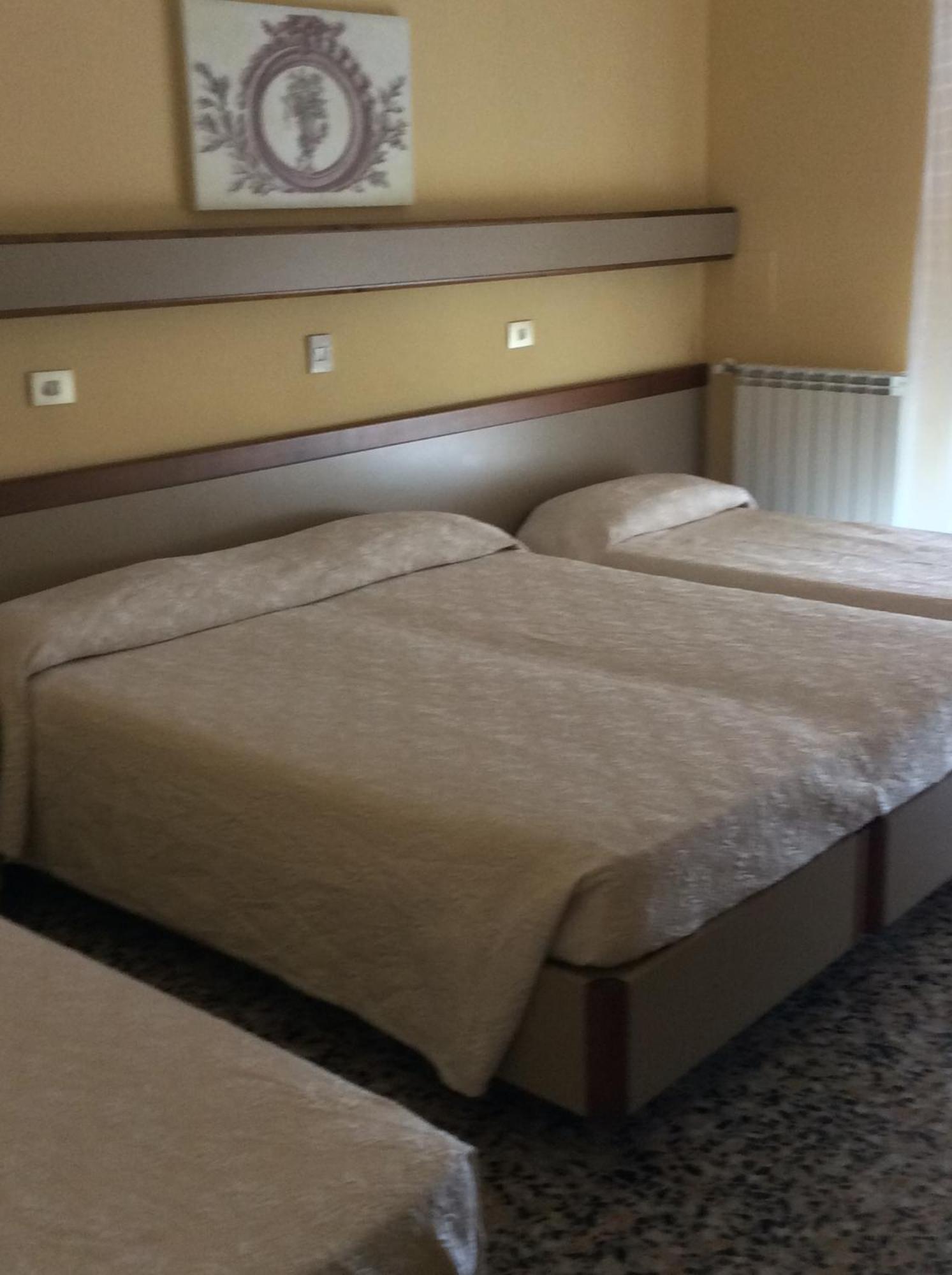 Hotel Bergamo Mare Mhotelsgroup San Bartolomeo al Mare Kültér fotó